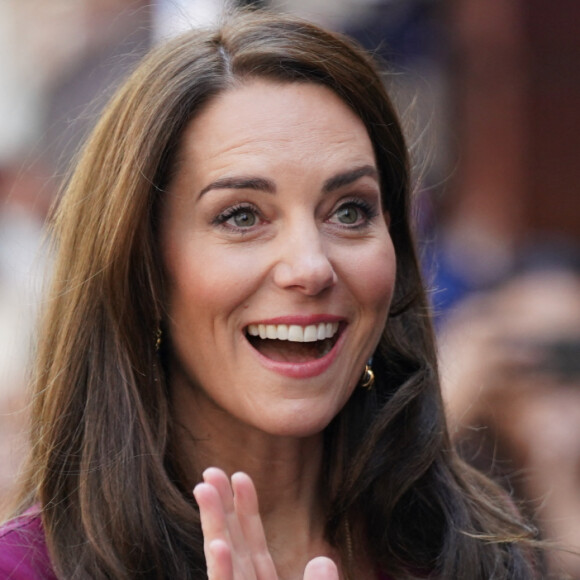 Catherine (Kate) Middleton, princesse de Galles, lors d'une visite au pub "The Rectory" à Birmingham, le 20 avril 2023. Ils ont rencontré les futurs dirigeants et propriétaires d'entreprises locales du secteur des industries créatives de la ville. 