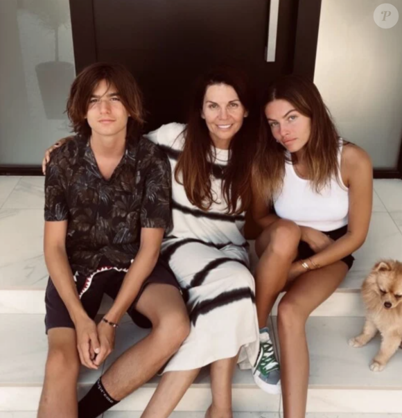 Véronika Loubry sur Instagram avec ses enfants