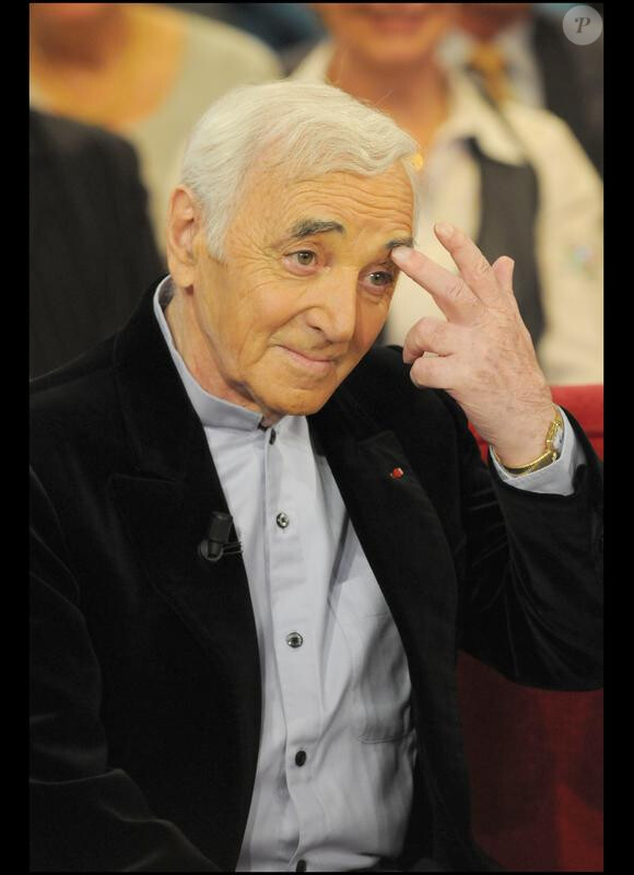 Charles Aznavour tournage de Vivement Dimanche (24 février 2010)