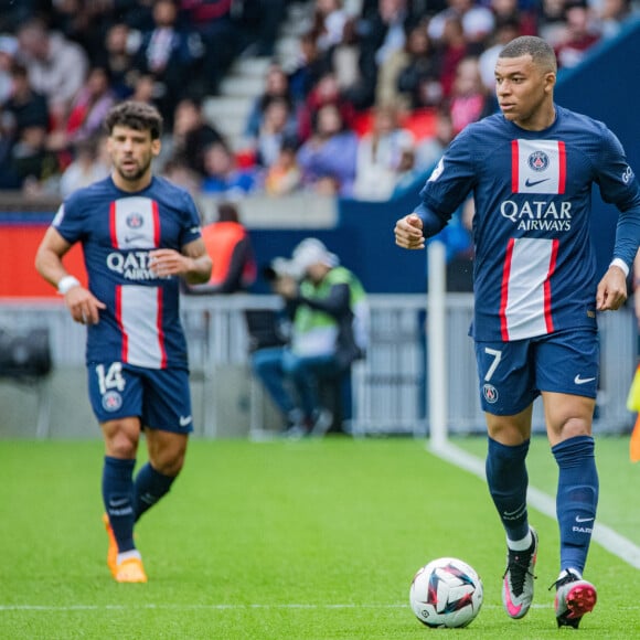 Kylian Mbappe (Paris SG) - Match de Ligue 1 Uber Eats Paris SG - FC Lorient (1-3) au Parc des Princes à Paris, France le 30 Avril 2023. © Baptiste Autissier / Panoramic / Bestimage