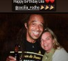 "Happy Birthday", a-t-il écrit en légende d'une photo postée en story sur laquelle il pose, bouteille de vin à la main, avec la mère de ses deux grands Yéléna et Joakim.
Yannick Noah, Instagram.
