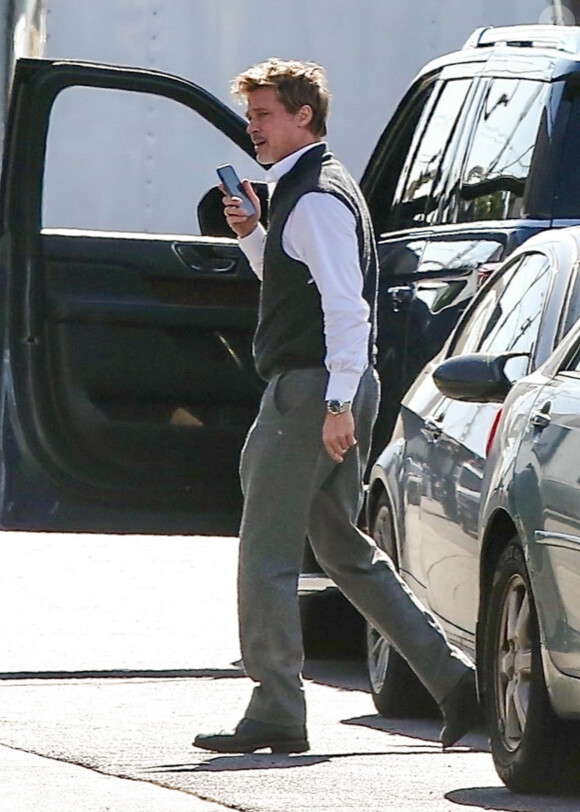 Exclusif - Brad Pitt arrive sur le tournage de "Wolves" à Los Angeles le 3 mai 2023.