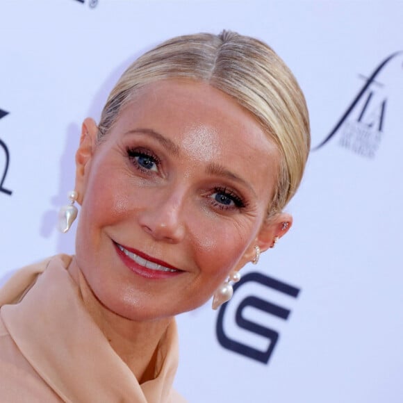 Gwyneth Paltrow au photocall de la soirée des "Fashion Awards 2023" à Los Angeles, le 23 avril 2023.