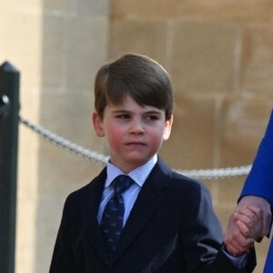 Le prince Louis et sa mère Catherine (Kate) Middleton, princesse de Galles - La famille royale du Royaume Uni arrive à la chapelle Saint George pour la messe de Pâques au château de Windsor le 9 avril 2023. 