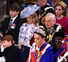 Et il n'a pu s'empêcher de discuter avec sa soeur. 
Le prince William, prince de Galles, et Catherine (Kate) Middleton, princesse de Galles, La princesse Charlotte de Galles, Le prince Louis de Galles - Les invités à la cérémonie de couronnement du roi d'Angleterre à l'abbaye de Westminster de Londres, Royaume Uni, le 6 mai 2023. 