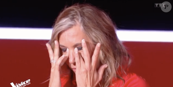 Zazie en larmes après l'élimination de son talent Max Novik dans "The Voice", TF1