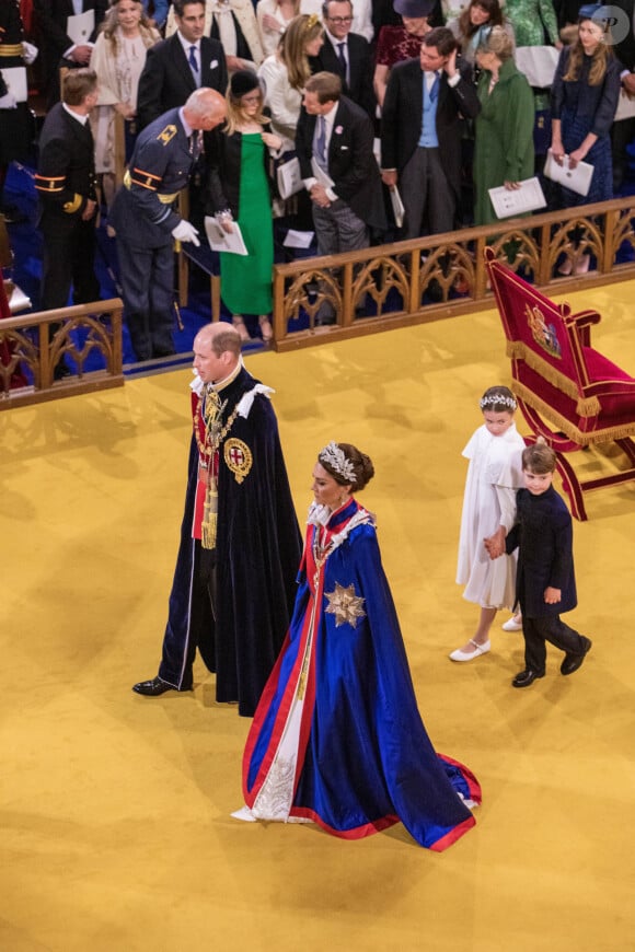 Avalon - Cérémonie de couronnement du roi d'Angleterre à l'abbaye de Westminster de Londres Le prince William, prince de Galles, Catherine (Kate) Middleton, princesse de Galles, la princesse Charlotte de Galles, le prince Louis de Galles lors de la cérémonie de couronnement du roi d'Angleterre à Londres, Royaume Uni, le 6 mai 2023.