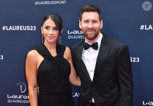 L'Argentin du PSG était à la cérémonie des Laureus World Sport Awards 2023 le 8 mai, lors de laquelle il a reçu le trophée de sportif mondial de l'année
Lionel Messi et sa femme Antonella Roccuzzo - Red Carpet de la cérémonie " 2023 Laureus World Sports Awards" à Paris le 8 mai 2023 . Veeren/Bestimage