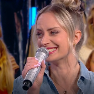 Lauren, actuelle Maestro de "N'oubliez pas les paroles" sur France 2