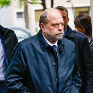 Eric Dupond-Moretti, ministre de la Justice - Obsèques de l'avocat pénaliste, ancien ministre, grand officier de la Légion d'honneur, Georges Kiejman au cimetière du Montparnasse dans le 14ème arrondissement de Paris, France, le 12 mai 2023. © Cyril Moreau/Bestimage 