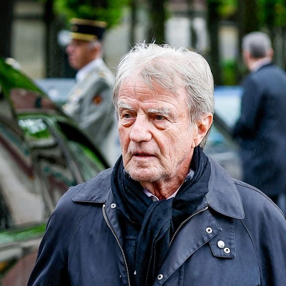 Bernard Kouchner - Obsèques de l'avocat pénaliste, ancien ministre, grand officier de la Légion d'honneur, Georges Kiejman au cimetière du Montparnasse dans le 14ème arrondissement de Paris, France, le 12 mai 2023. © Cyril Moreau/Bestimage 