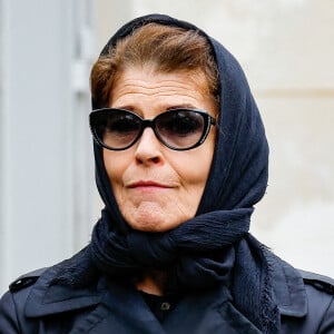 Fanny Ardant a été apercue ce vendredi au cimetière du Montparnasse dans le quatorzième arrondissement de Paris.
Fanny Ardant - Obsèques de l'avocat pénaliste, ancien ministre, grand officier de la Légion d'honneur, Georges Kiejman au cimetière du Montparnasse dans le quatorzième arrondissement de Paris, France. © Cyril Moreau/Bestimage