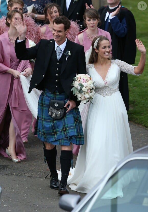 Le 11 avril 2015, le tennisman a épousé sa compagne lors d'une belle cérémonie
 
Andy Murray et Kim Sears se marient à la cathédrale de Dunblane en Ecosse, le 11 avril 2015.