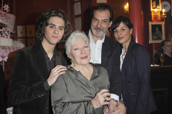 Hélène Médigue, Samuel Labarthe, Line Renaud, Thomas Soliveres - Générale de la pièce Harold et Maude à Paris en 2012