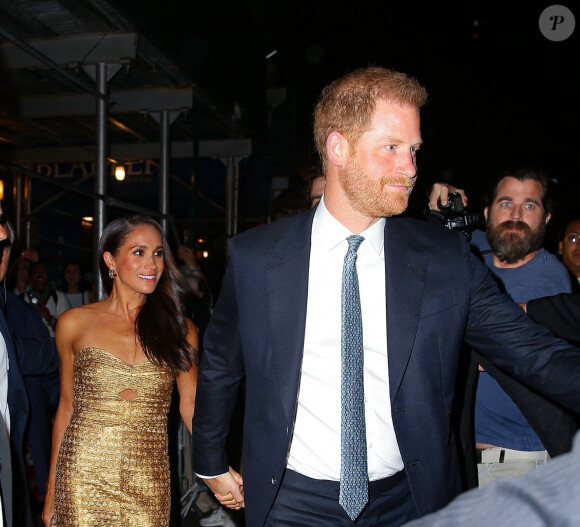 Le prince Harry, duc de Sussex et Meghan Markle, duchesse de Sussex, et sa mère Doria Ragland, à la sortie de la cérémonie des "Women of Vision Awards" au Ziegfeld Theatre à New York, le 16 mai 2023.