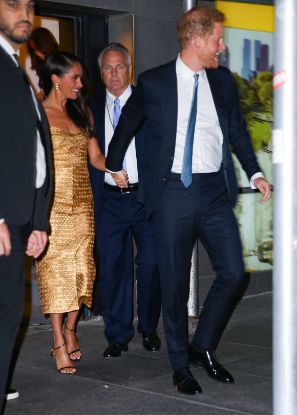 Le prince Harry, duc de Sussex et Meghan Markle, duchesse de Sussex, et sa mère Doria Ragland, à la sortie de la cérémonie des "Women of Vision Awards" au Ziegfeld Theatre à New York, le 16 mai 2023.