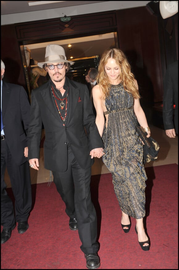 "mes enfants réunis autour de moi, avec Vanessa et la famille", a-t-il confié dans "Madame Figaro"
Johnny Depp et Vanessa Paradis au Festival de Cannes 2010