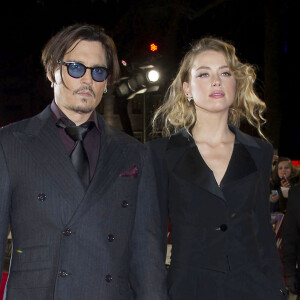 Johnny Depp et Amber Heard - Avant-première du film "Charlie Mortdecai" à Londres. Le 19 janvier 2015.