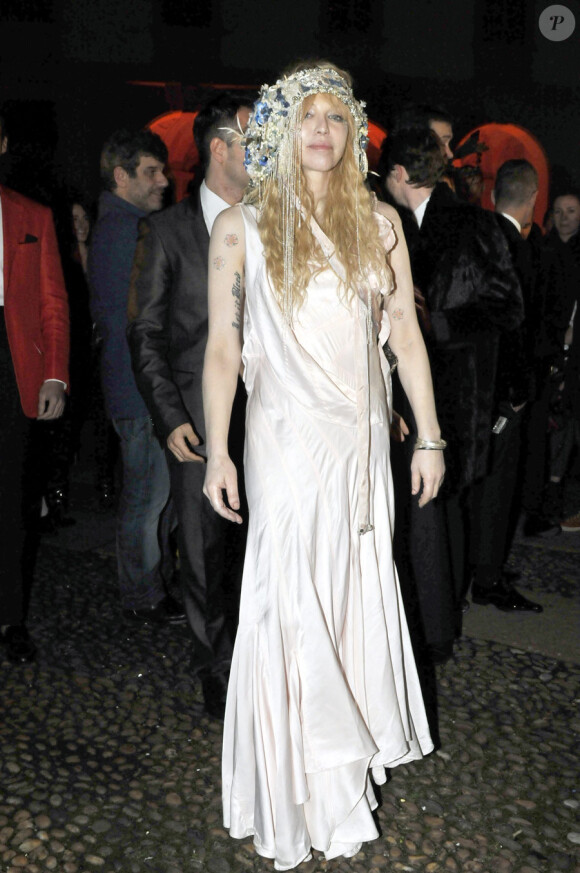 Courtney Love lors de la Vogue Party à Milan le 26 février 2010