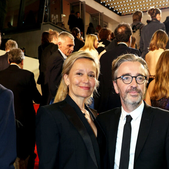 Pierre-Antoine Capton et sa femme Alexandra Bikialo - Montée des marches du film " Omar la fraise (The King of Algiers) " lors du 76ème Festival International du Film de Cannes, au Palais des Festivals à Cannes. Le 19 mai 2023 © Jacovides-Moreau / Bestimage 