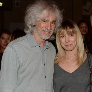 Louis Bertignac et sa compagne Laeticia - Soirée d'inauguration du nouveau restaurant de la salle Pleyel, le Noto, à Paris. @ Rachid Bellak/Bestimage 