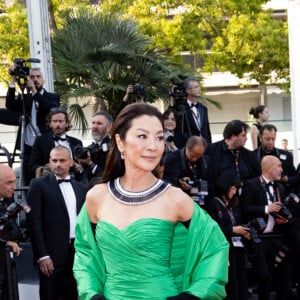 L'oscarisée Michelle Yeoh était flamboyante en vert
Michelle Yeoh - Montée des marches du film " Firebrand (Le jeu de la reine) " lors du 76ème Festival International du Film de Cannes, au Palais des Festivals à Cannes. Le 21 mai 2023 © Jacovides-Moreau / Bestimage