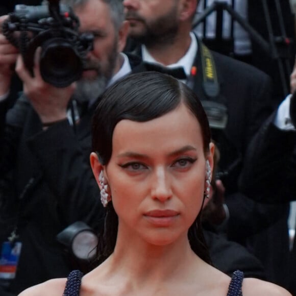 Irina Shayk - Montée des marches du film "Killers of the flower moon" lors du 76ème Festival International du Film de Cannes, au Palais des Festivals à Cannes, France, le 20 mai 2023. © Norbert Scanella/Panoramic/Bestimage 