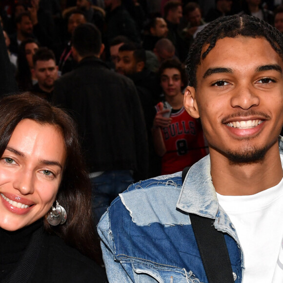 Irina Shayk, Victor Wembanyama - People au match de Basketball Paris NBA 2023 entre les Pistons de Detroit et les Bulls de Chicago à l'Accor Arena Bercy le 19 janvier 2023. © Veeren/Bestimage 