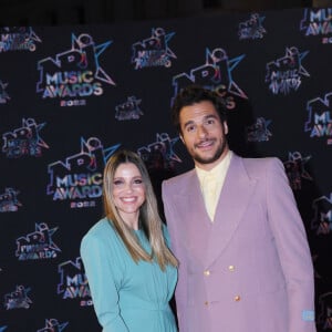 Amir et sa femme Lital au photocall de la 24ème édition des "NRJ Music Awards (NMA)" au Palais des Festivals à Cannes le 18 novembre 2022. © Rahid Bellak / Bestimage 