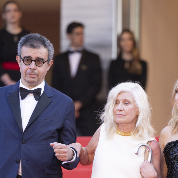 Clotilde Courau, Saïd ben Saïd, Catherine Breillat, Léa Drucker, Samuel Kircher, Olivier Rabourdin - Montée des marches du film " L'été dernier " lors du 76ème Festival International du Film de Cannes, au Palais des Festivals à Cannes. Le 25 mai 2023 © Olivier Borde / Bestimage 