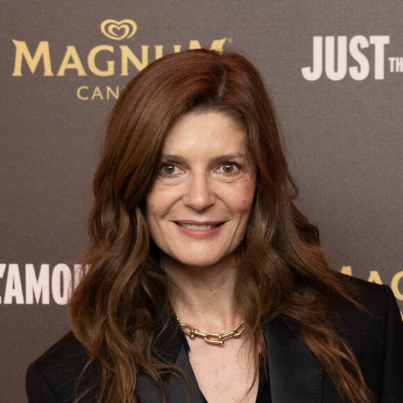 Maîtresse de cérémonie, Chiara Mastroianni profite des soirées du Festival de Cannes
Chiara Mastroianni - Soirée sur la plage Magnum lors du 76ème Festival International du Film de Cannes © Cannes Magnum/ Jeremy Melloul/Bestimage