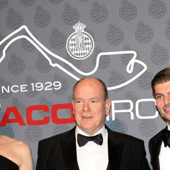 Kelly Piquet (compagne de Max Verstappen), la princesse Charlene de Monaco et le prince Albert II de Monaco, Max Verstappen, Michel Boeri - Dîner de gala du 80ème Grand Prix de Formule 1 de Monaco remporté par le pilote Red Bull M. Verstappen, à Monaco le 28 mai 2023. La soirée s'est déroulé dans la Salles des Etoiles du Sporting Monte-Carlo. © Claudia Albuquerque/Bestimage