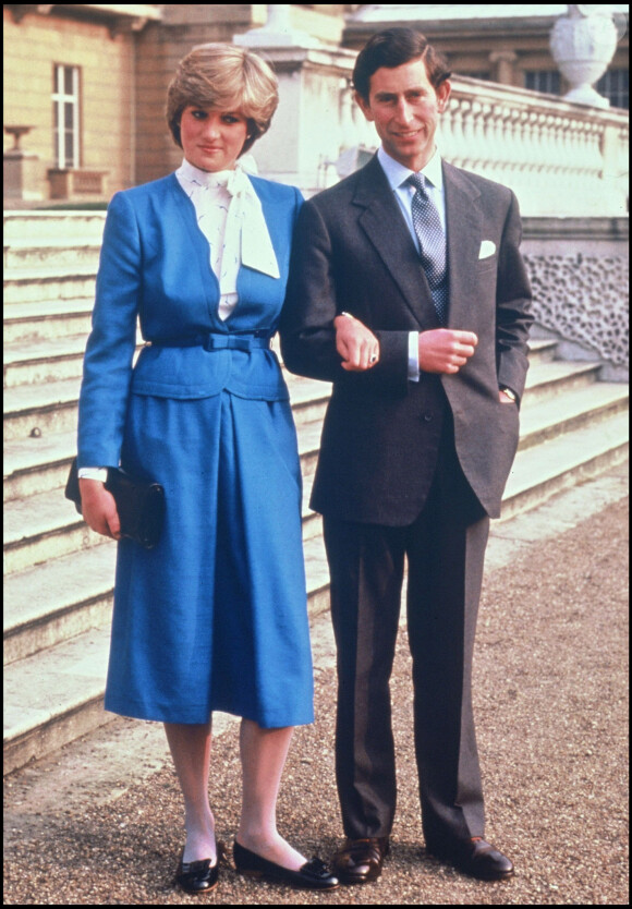 En effet, la religion de Marie-Astrid de Luxembourg constituait un véritable obstacle.
Diana et le prince Charles en 1981 lors de leurs fiançailles.