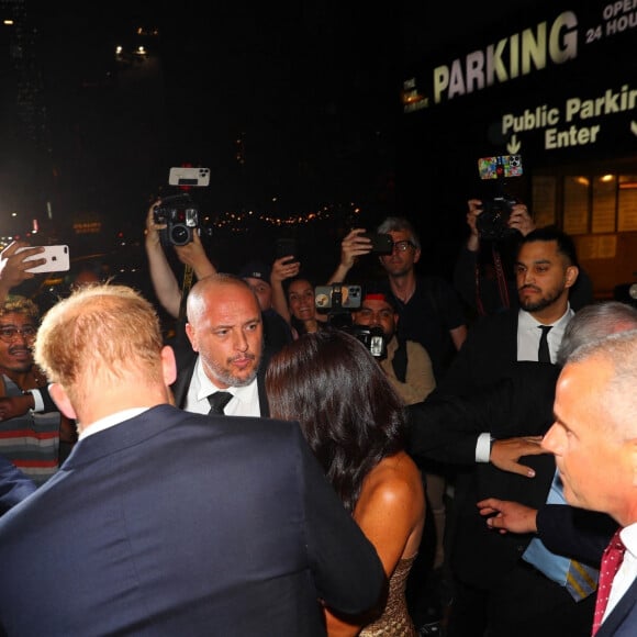 Le prince Harry, duc de Sussex et Meghan Markle, duchesse de Sussex, et sa mère Doria Ragland, à la sortie de la cérémonie des "Women of Vision Awards" au Ziegfeld Theatre à New York, le 16 mai 2023. 