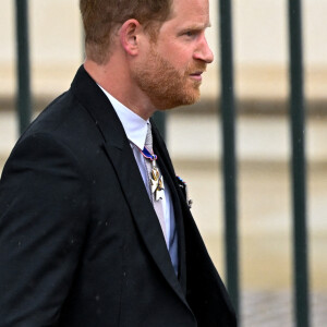 Le prince Harry, duc de Sussex - Les invités arrivent à la cérémonie de couronnement du roi d'Angleterre à l'abbaye de Westminster de Londres, Royaume Uni, le 6 mai 2023 