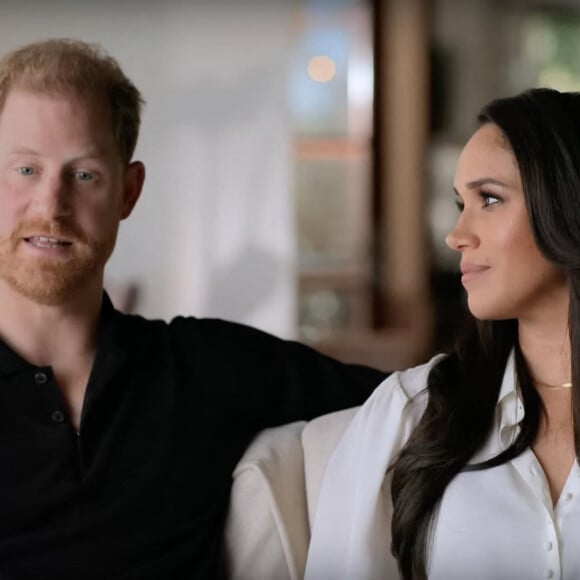 Le prince Harry et Meghan Markle auraient décidé de tout arrêter. 
Le prince Harry et Meghan Markle - Images du documentaire Netflix "Harry & Meghan". La série comporte six parties et couvre la relation du couple depuis leurs premières fréquentations jusqu'à leur décision de prendre du recul en tant que membres actifs de la famille royale britannique et leurs activités ultérieures. 