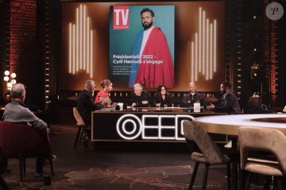 Exclusif - Laurent Ruquier, Lea Salamé, Pierre Arditi, Evelyne Bouix, Franck Gastambide, Cyril Hanouna - Sur le plateau de l'émission On Est En Direct (OEED) du samedi 09/10/2021©Jack Tribeca/Bestimage No web pour Belgique et Suisse