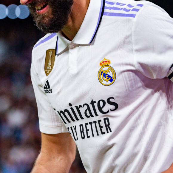 "Le Real Madrid CF et notre capitaine Karim Benzema ont convenu de mettre fin à sa brillante et inoubliable période en tant que joueur de notre club", a annoncé le Real Madrid, dimanche 4 juin 2023.
Karim Benzema lors du match de Liga "Real Madrid - Celat Vigo" au stade Santiago Bernabeu à Madrid, le 22 avril 2023.
© Zuma Press / Bestimage
