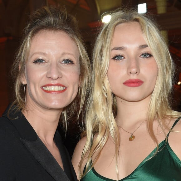 Alexandra Lamy est l'heureuse maman de Chloé Jouannet.
Alexandra Lamy et sa fille Chloé Jouannet - 26ème édition des Trophées du Film Français au Palais Brongniart à Paris. © Codic Guirec/Bestimage