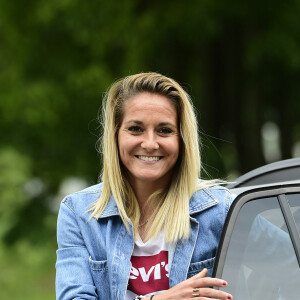 Julie Debever - Arrivée des joueuses de l'équipe de France de football à Clairefontaine le 21 mai 2019.