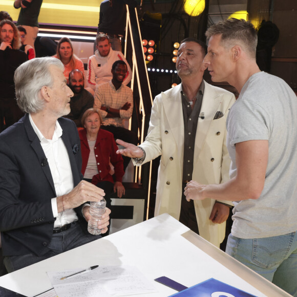 Exclusif - Béatrice Rosen, Gilles Verdez, Marco Mouly, Matthieu Delormeau - Sur le plateau de l'émission TPMP (Touche Pas à Mon Poste) présentée en direct par C.Hanouna et diffusée sur C8 - Paris le 12/01/2023 - © Jack Tribeca / Bestimage