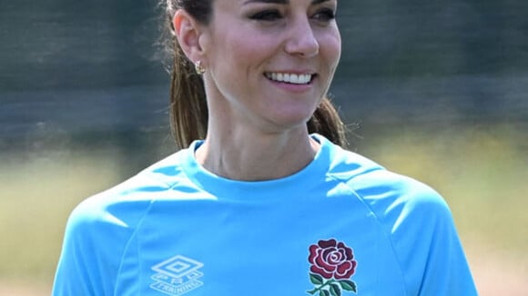 Kate Middleton au naturel : en jogging et maillot de rugby, la princesse fascine sur le terrain