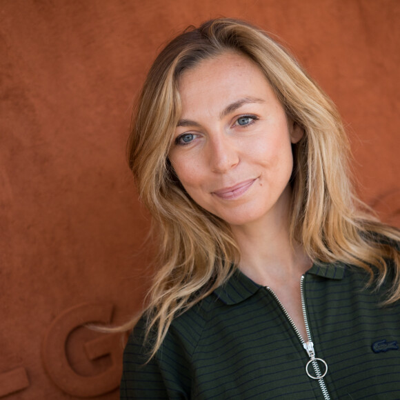 Un prénom très original sur lequel ils ont cependant beaucoup hésité.
Amélie Etasse au village lors des internationaux de tennis de Roland Garros à Paris, France, le 1 juin 2019. © Jacovides-Moreau/Bestimage