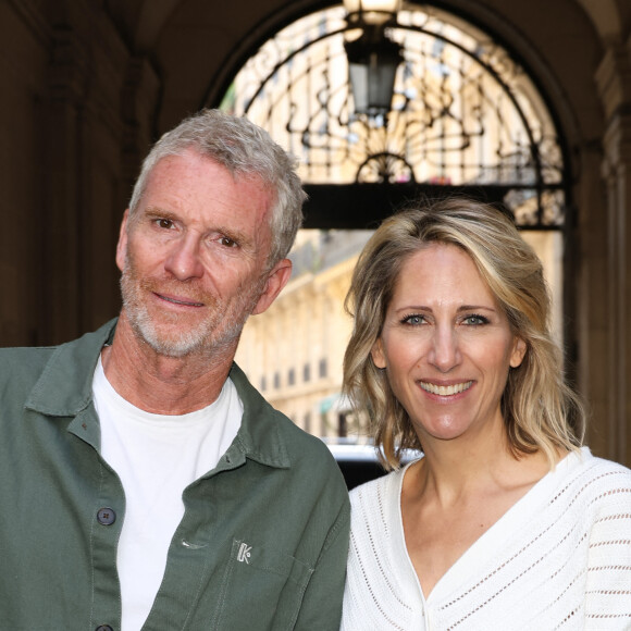Denis Brogniart et Maud Fontenoy à la cérémonie de remise des prix pédagogiques pour l'Océan de la Maud Fontenoy Foundation le 8 juin 2023 au coeur du magnifique Théâtre de l'Oeuvre. © Coadic Guirec / Bestimage 