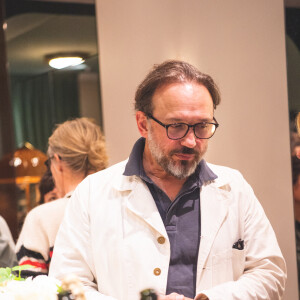 Exclusif - Vincent Perez - Cocktail pour le lancement de la collaboration entre Stone Paris (Marie Poniatowski) et Thea Jewelry (Émilie Duchêne) à Paris le 24 mai 2023. © Sam Delpech / Bestimage 