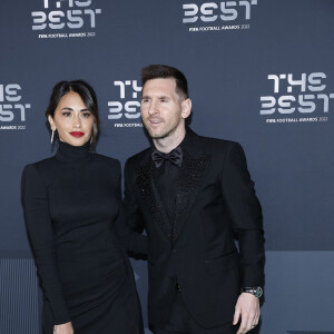 Lionel "Leo" Messi et sa femme Antonella Roccuzzo - Arrivées à la cérémonie des Best FIFA Football Awards à la salle Pleyel à Paris, France, le 27 février 2023. Cyril Moreau/Bestimage