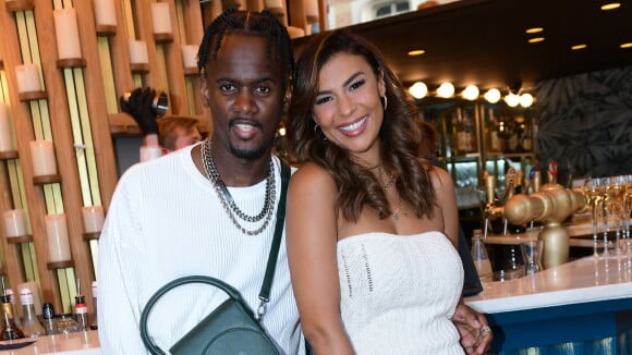 Black M inaugure son restaurant à Paris, sa femme Léa Djaja renversante en bustier