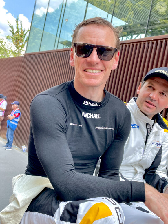 Michael Fassbender avait participé aux 24h du Mans l'an dernier.
Michael Fassbender - Personnalités lors des 24 Heures du Mans le 10 juin 2023. © Fabien Faure / Bestimage 