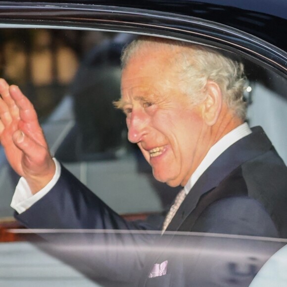 Le roi Charles III d'Angleterre, à la sortie de l'église St James à Londres. Il a assisté à la nouvelle série de concerts du Wigmore Hall. Londres, le 6 juin 2023. 