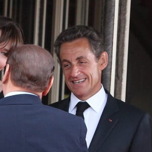 Nicolas Sarkozy et Carla Bruni (enceinte) - Dîner lors du sommet du G8 à Deauville au restaurant avec Silvio Berlusconi
